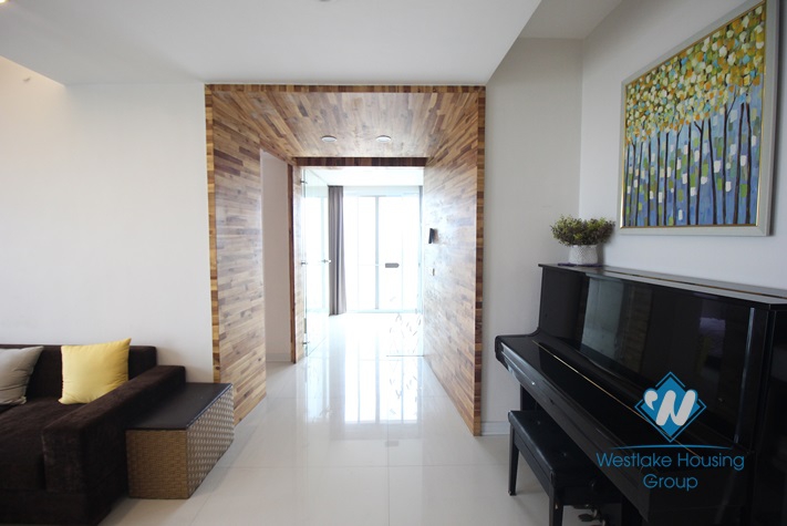 Newly three bedrooms apartment for rent in Ciputra, Tay Ho, Ha Noi